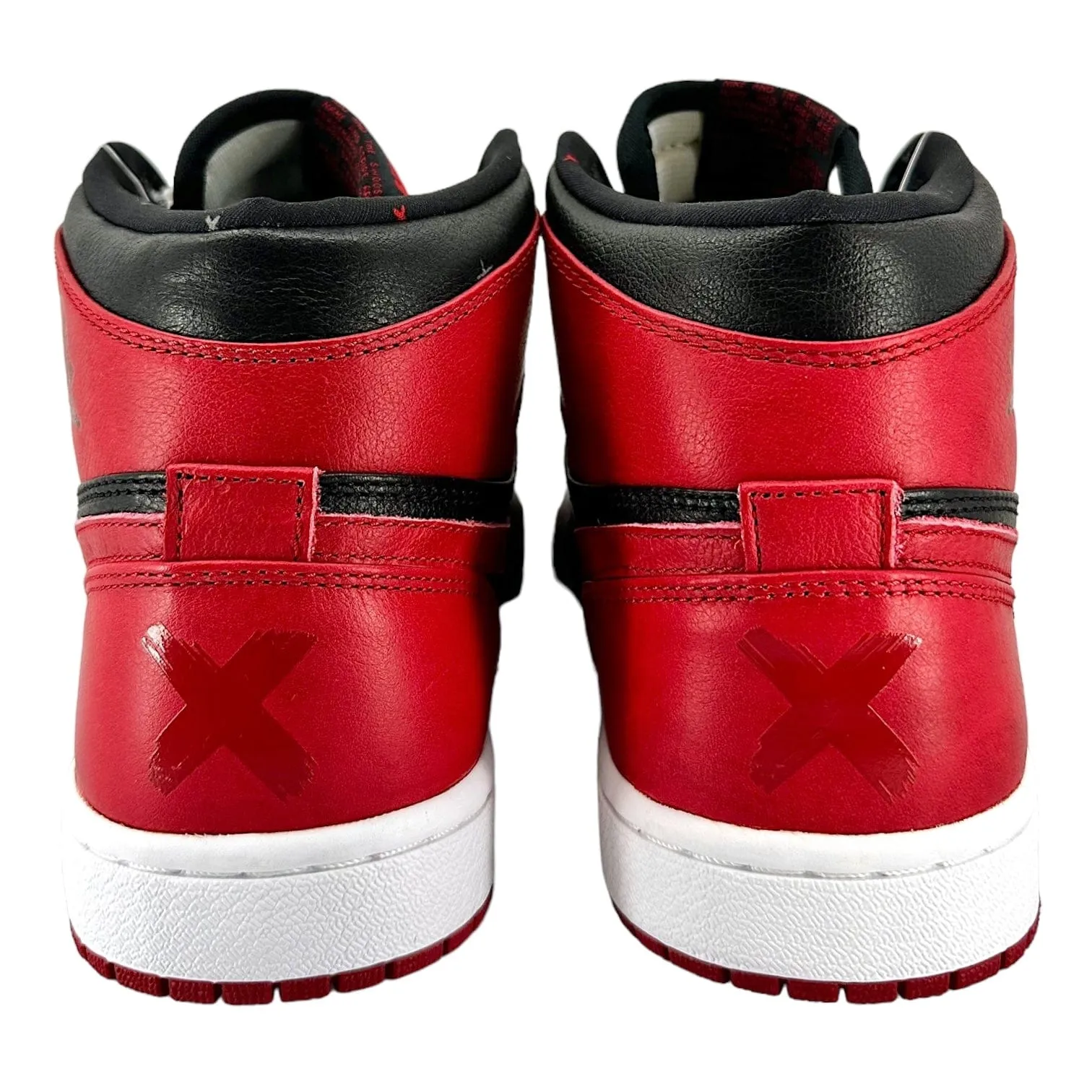 Air Jordan 1 Retro Banned (2011)