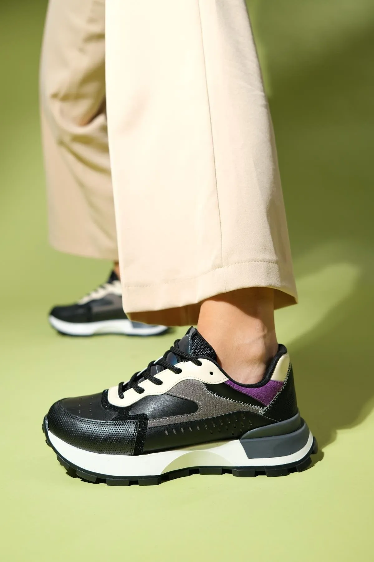 Black Purple Women's Sports Shoes
