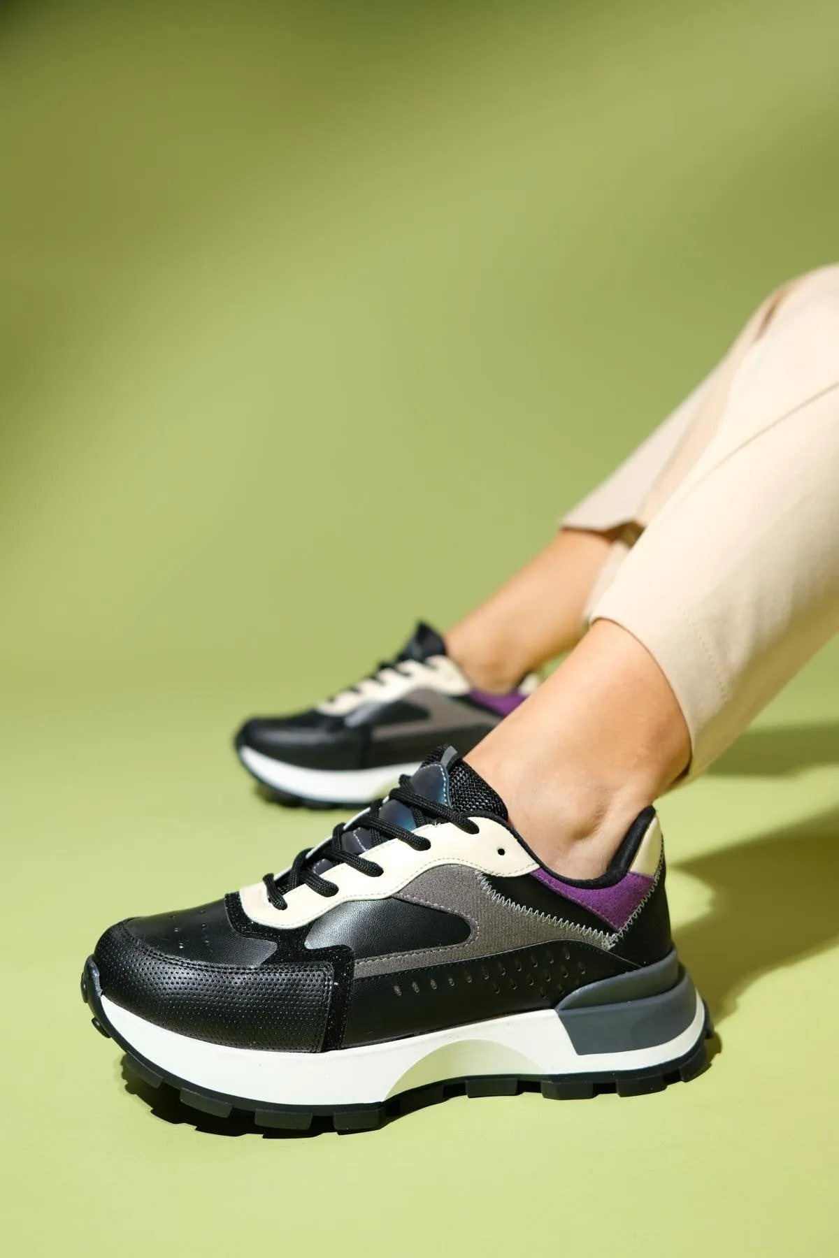 Black Purple Women's Sports Shoes