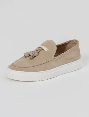 SLIP-ON LEATHER SHOES IN CAMEL